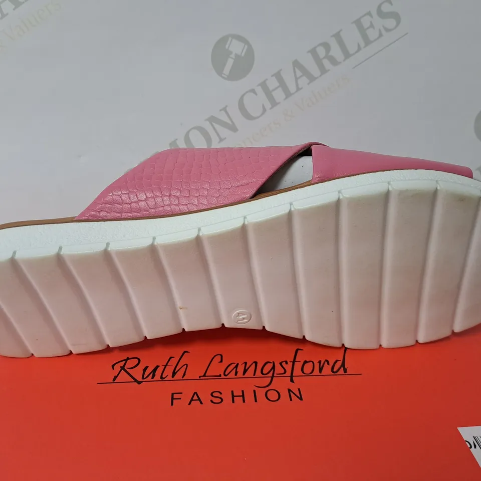 BOXED PAIR OF RUTH LANGSFORD FLAT SLIDE SANDALS IN PINK SIZE 8