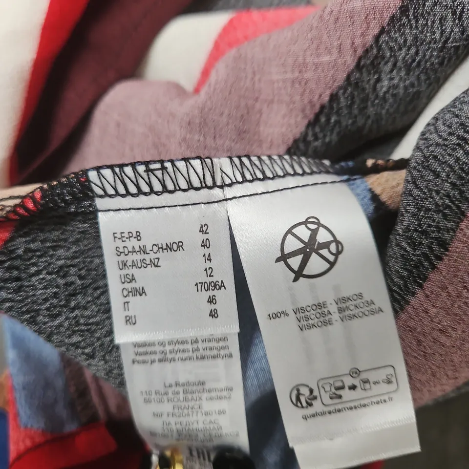 ANNE WEYBURN GEOMETRIC PRINT BLOUSE – UK 14