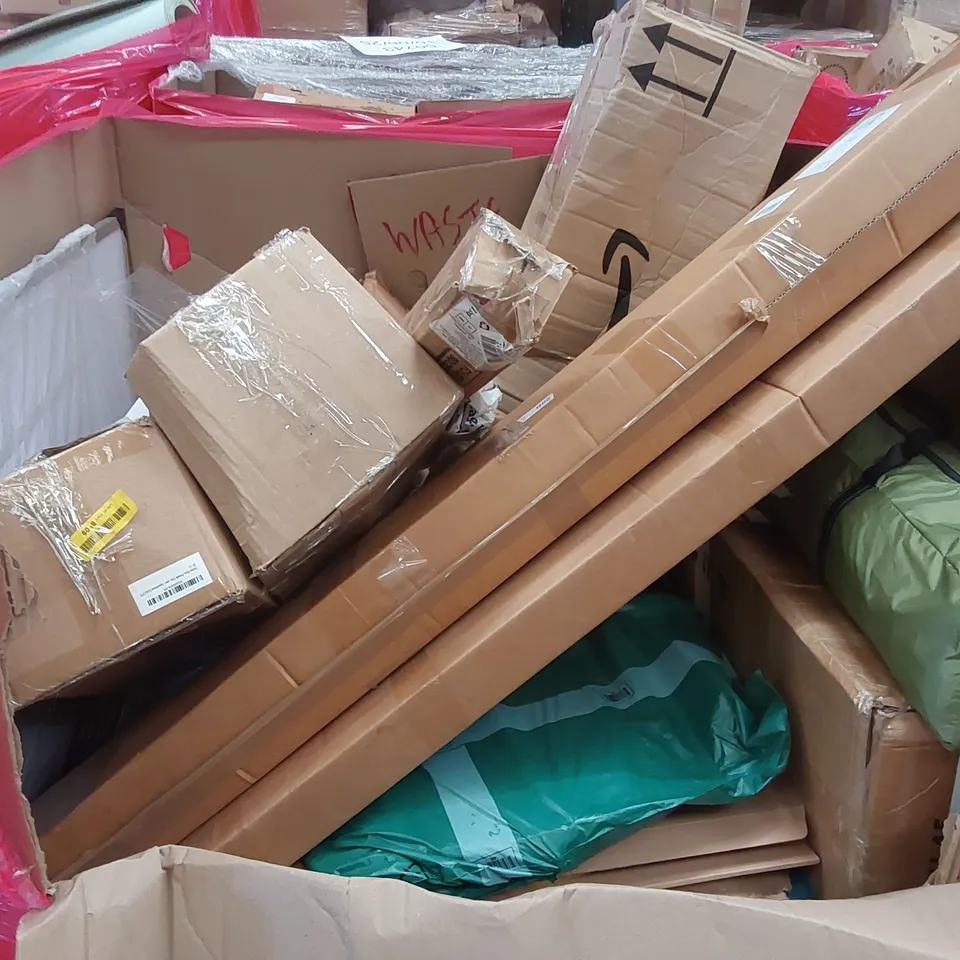 PALLET OF ASSORTED ITEMS INCLUDING: NATTORK SCOOTER, ICE BATH TUB, 2 LIGHT WALL LAMP, POP-UP TENT, PULL-UP BAR ECT