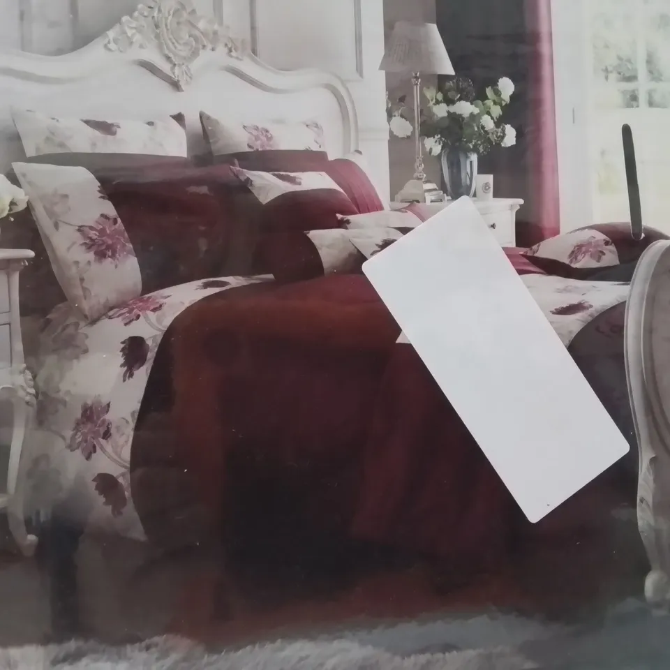 BRAND NEW SIGNATURE GAVENO CAVAILIA DOUBLE DUVET COVER SET  -PURPLE-