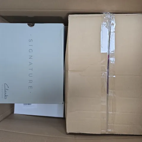 APPROXIMATELY 12 ASSORTED CLOTHING ITEMS IN VARIOUS SIZES, COLOURS & STYLES TO INCLUDE CLARKS BOOTS, TILLI COSMETIC POUCHES, SKETCHERS TRAINERS, ETC - COLLECTION ONLY