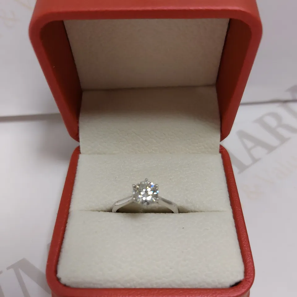 BOXED DESIGNER STYLE SILVER BAND RING WITH SPARKLE STONE