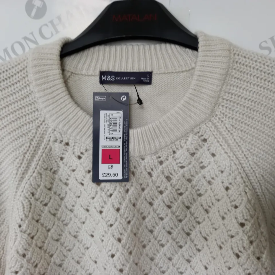 M&S COLLECTION CREW JUMPER IN CREAM - L