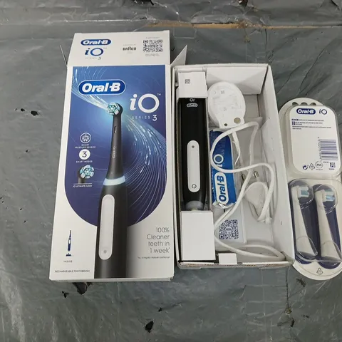 ORAL B IO SERIES 3 ELECTRIC TOOTHBRUSH WITH ADDITIONAL HEADS