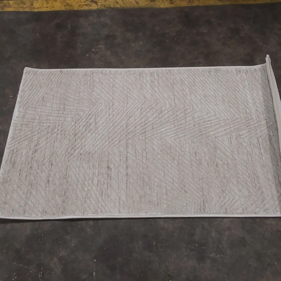 BRAND NEW PACO HOME HYPNOS AREA RUG // SIZE: 60 X 100cm