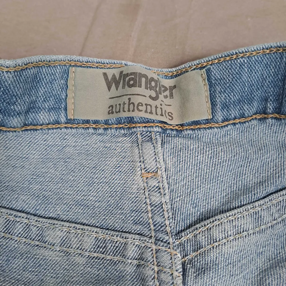 WRANGLER AUTHENTICS FRONTIER 880 RELAXED STRAIGHT JEANS - 33/30