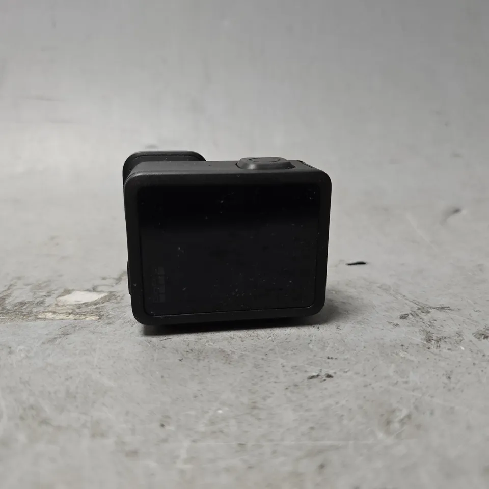 GOPRO HERO CAMERA 