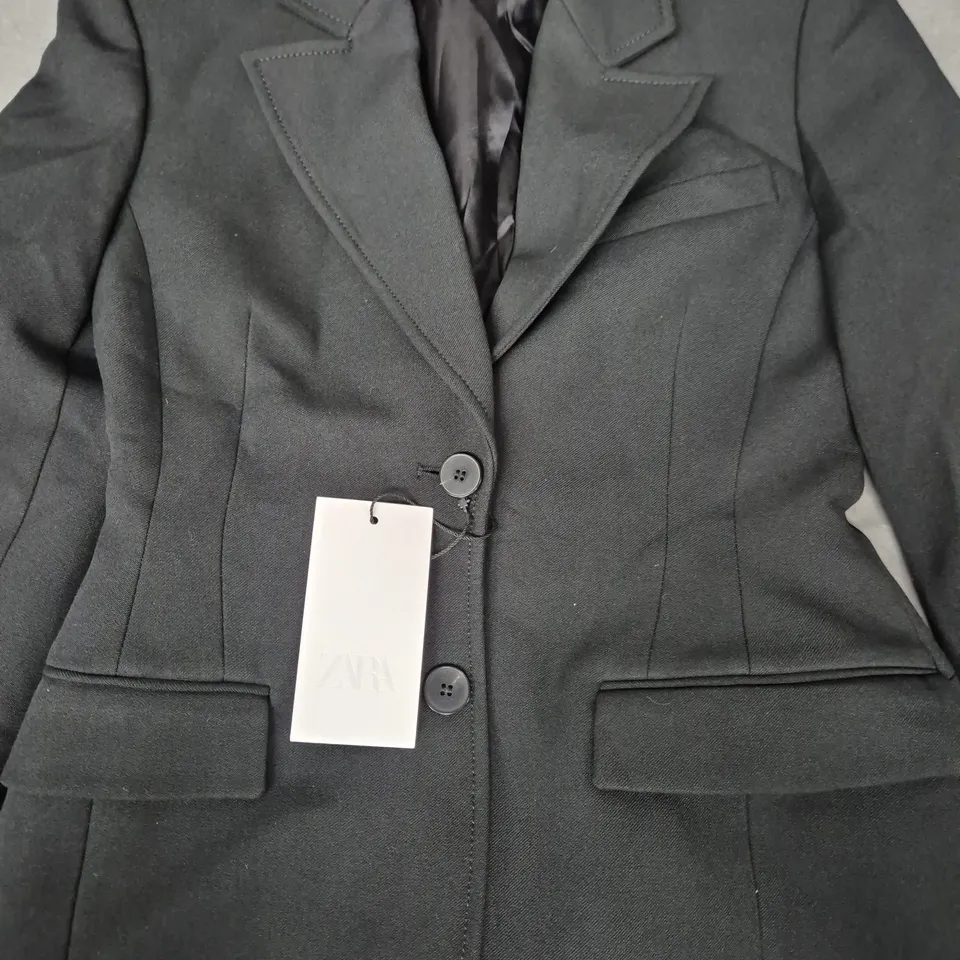 ZARA BLAZER IN BLACK SIZE SMALL