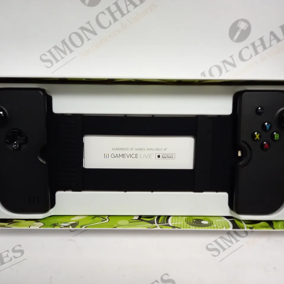 BOXED GAMEVICE CONTROLLER FOR IPAD MODELS 