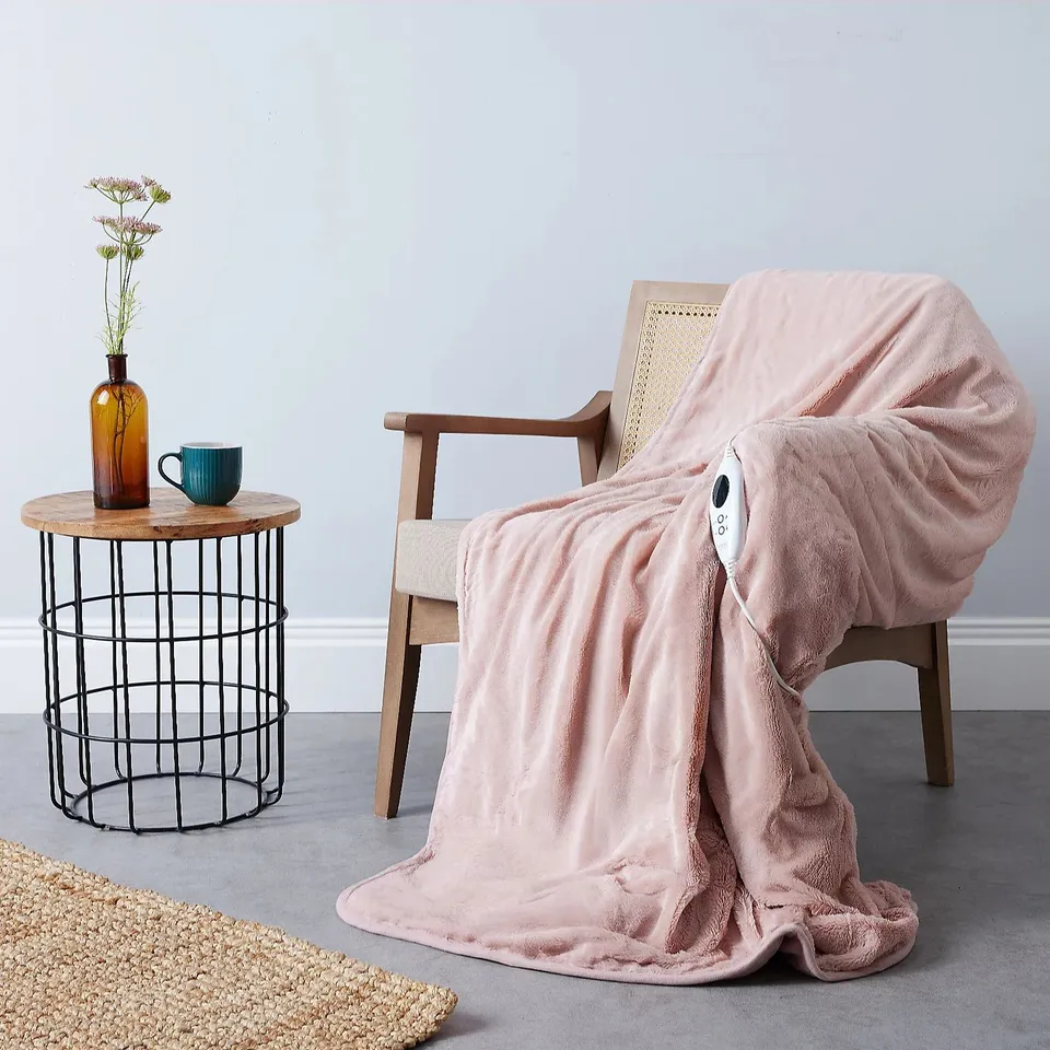 COZEE HOME FAMILY SIZED FAUX FUR & VELVETSOFT HEATEDTHROW W/ 9 HEAT SETTINGS IN PINK