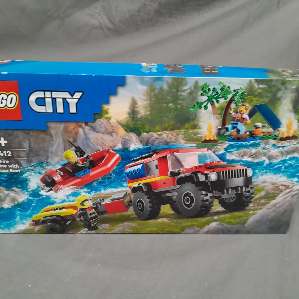 LEGO CITY - 4X4 FIRE ENGINE WITH RESCUE BOAT - 60412