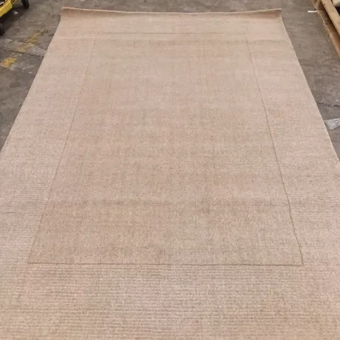 QUALITY DESIGNER AREA RUG - APPROXIMATELY 292CM X 200CM