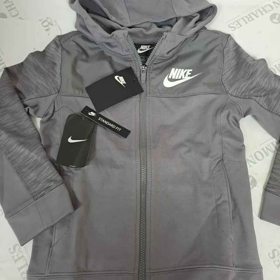 NIKE BOYS GREY ZIP THROUGH HOODIE - XS