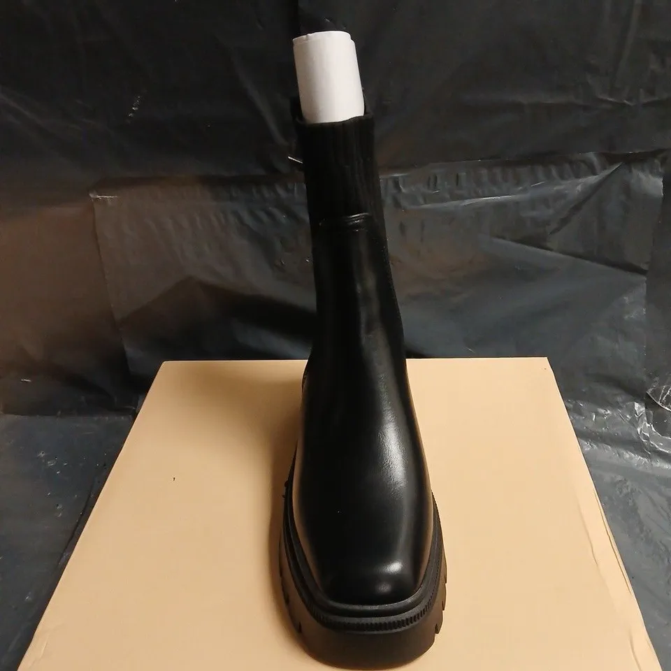 SIMMI LONDON BLACK LEATHER ANKLE BOOTS WITH CHUNKY LUG SOLE UK 5