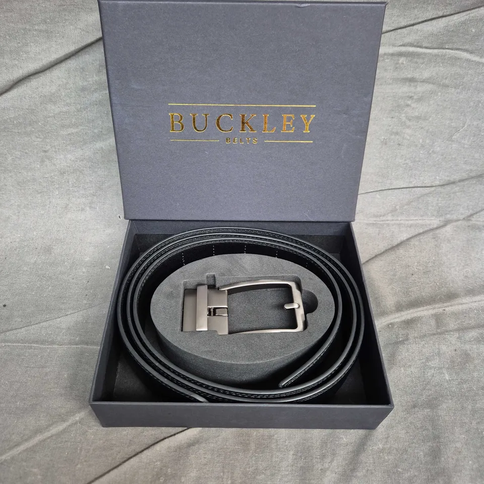 BOXED BUCKLEY BELTS ADJUSTABLE SIZE BELT IN BLACK