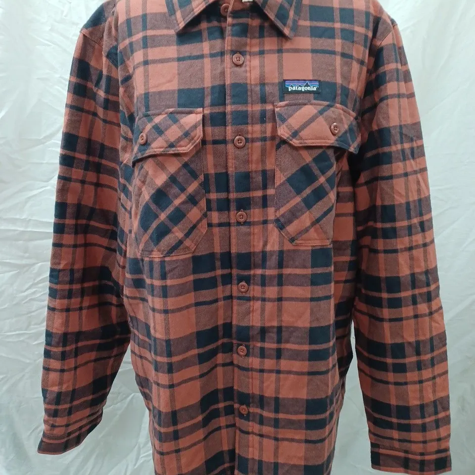 PATAGONIA INSULATED ORGANIC COTTON FLANNEL SHIRT, BURL RED - SIZE L