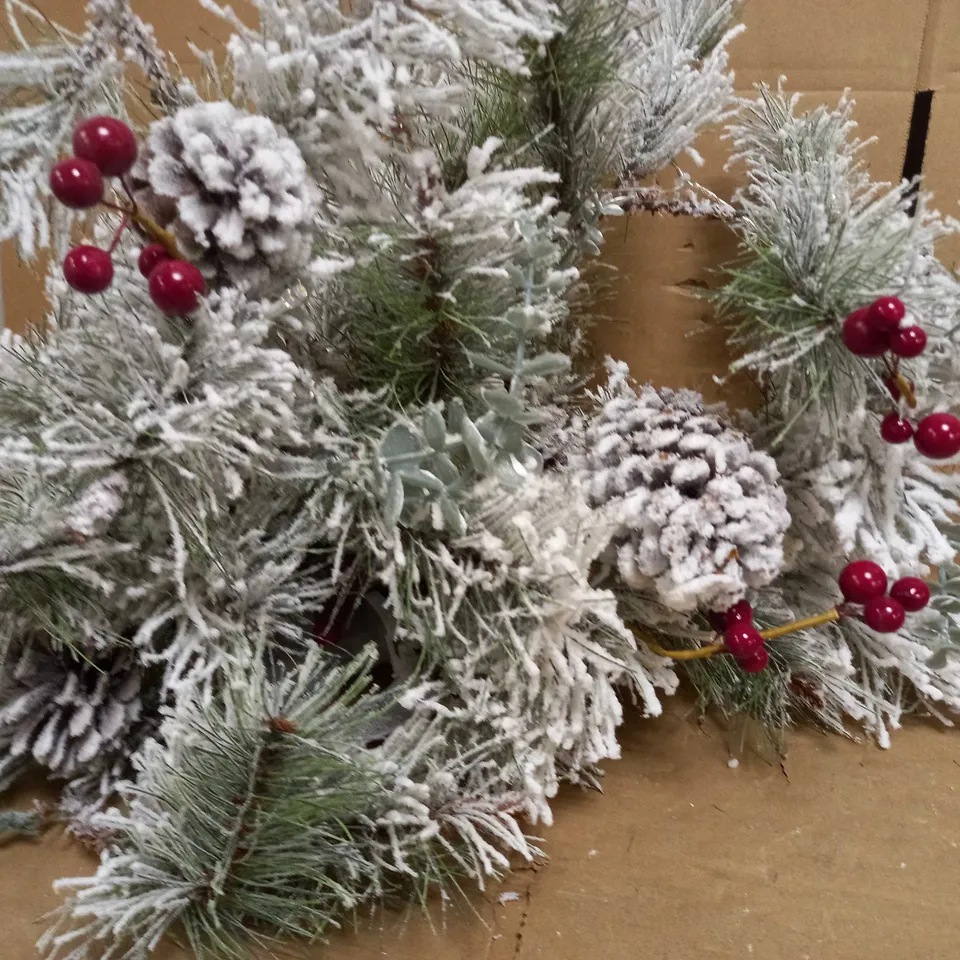 BAVARIAN PRE LIT GARLAND 180CM RRP £31.99