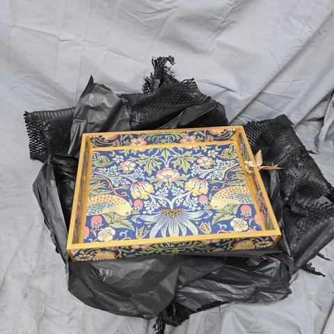 DECORATIVE JEWELLERY BOX WITH CHINOISERIE PATTERN – BLUE & GOLD