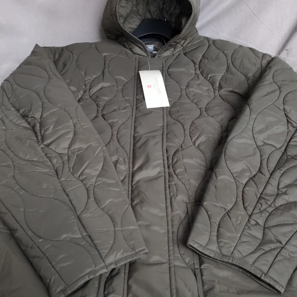 SWEET BETTY LONDON ON THE MOVE PARKA – NORI GREEN – SIZE M