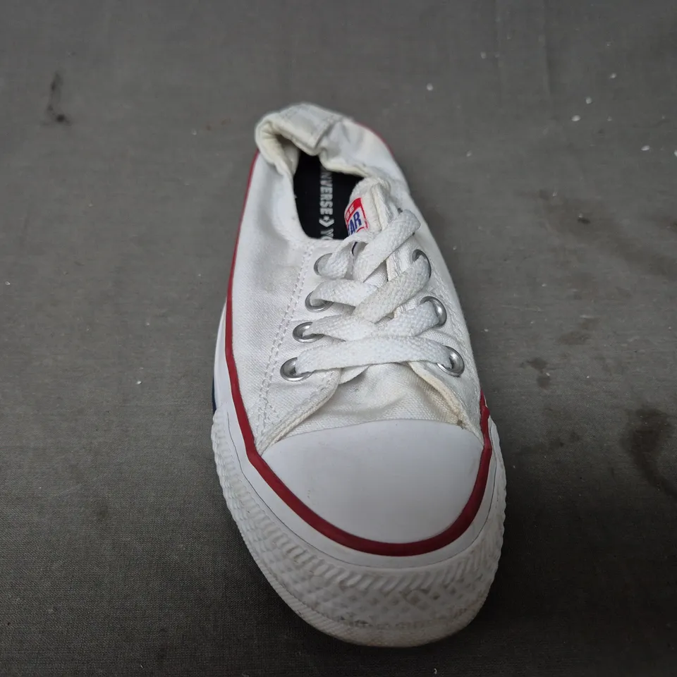 BOXED PAIR OF CONVERSE SHOES IN WHITE UK SIZE 5