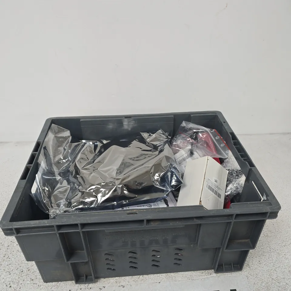 APPROXIMATELY 10 ASSORTED ITEMS INCLUDING A MOBILE PHONE HOLDER, AN ABS SENSOR AND A DRIFT WOOD CAR FRESHENER