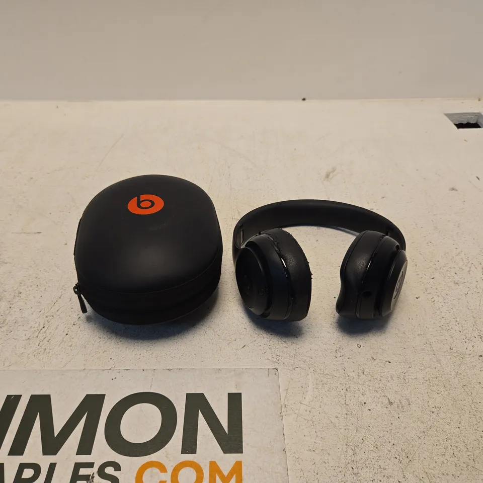 BEATS BY DRE OVER‑EAR HEADPHONES – BLACK