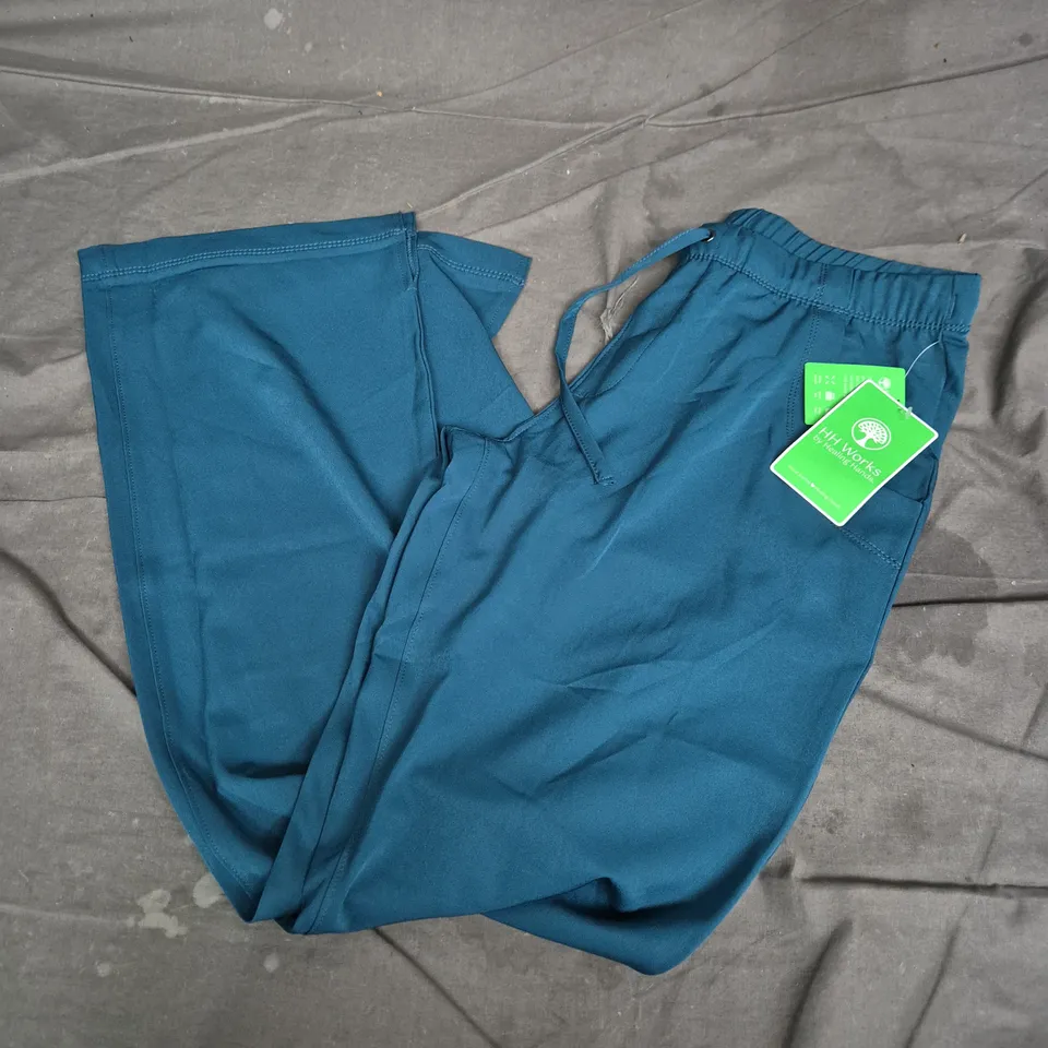 HH WORKS BY HEALING HANDS SCRUBS PANTS – CARIB (CARIBBEAN BLUE) – SIZE S