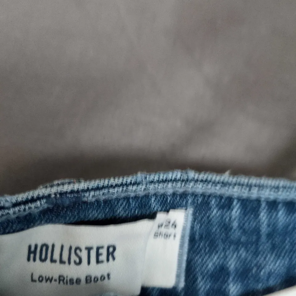 Hollister Women's Low-Rise Boot Jeans – UK 6Blue Denim