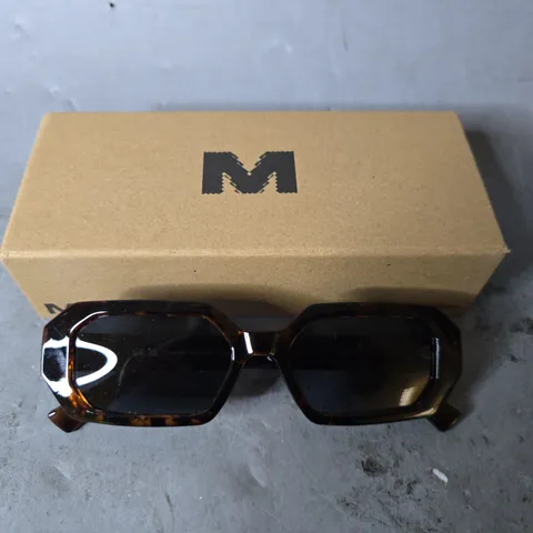 BOXED MELLER LIGHT SHADE SUNGLASSES
