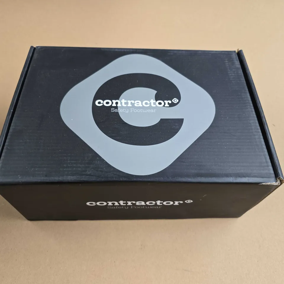 BRAND NEW BOXED CONTRACTOR BLACK SAFETY BOOTS - UK 6