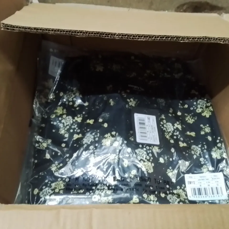 BOXED BRAND NEW APPROXIMATELY 25 SIMPLY BE LACE SATIN BLOUSE BLACK DITSY SIZE 16