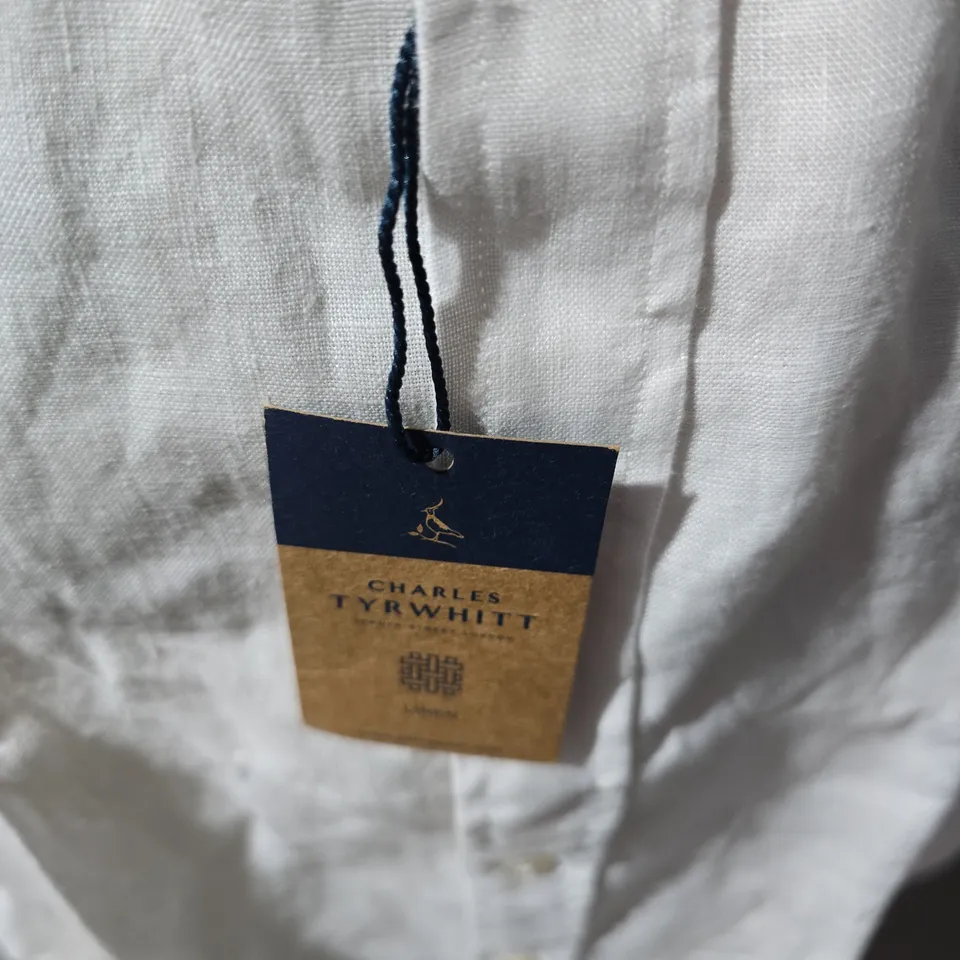 CHARLES TYRWHITT WHITE SHIRT – CLASSIC FIT, MEN’S-SIZE LARGE