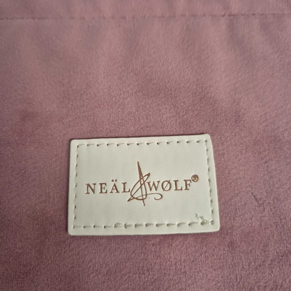 NEAL & WOLF VELVET COSMETIC BAG – PINK