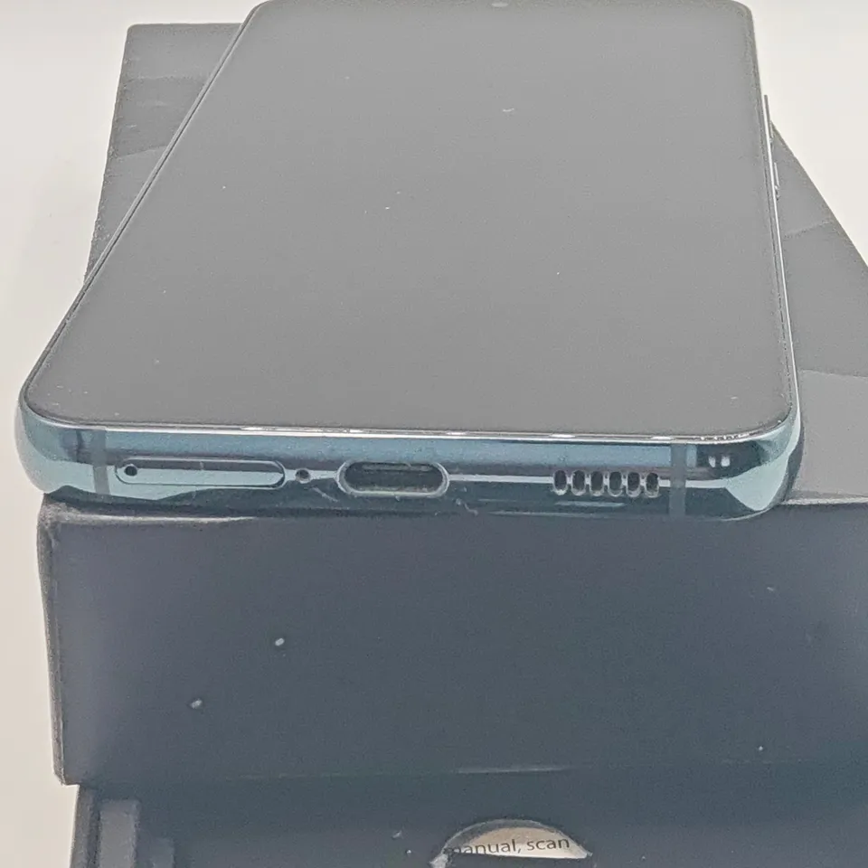 BOXED SAMSUNG GALAXY S22 8GB RAM 128GB ROM IN GREEN - SM-S901B