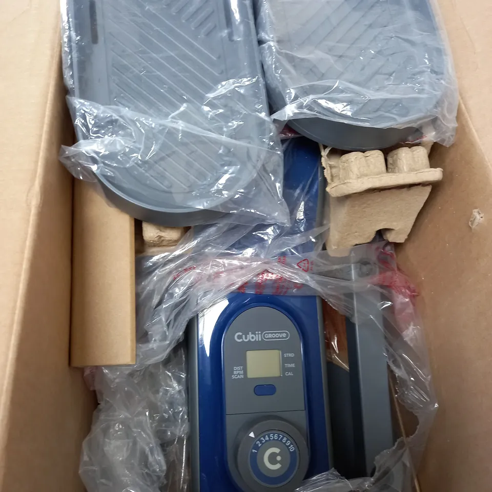 CUBII GROOVE SEATED ELIPTICAL STEPPER