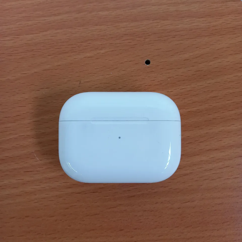 APPLE AIRPODS PRO