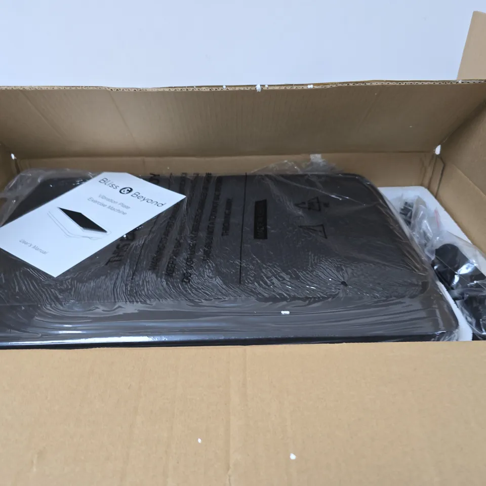 BLISS & BEYOND VIBRATION PLATE EXERCISE MACHINE – BOXED