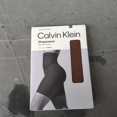 CALVIN KLEIN SHAPEWEAR MID-THIGH SHORT STAY-PUT STRETCH – BOXED