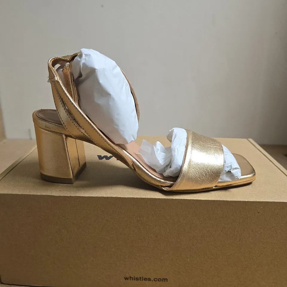 BOXED PAIR OF WHISTLES EDEN BLOCK HEEL SANDAL - GOLD, UK 4