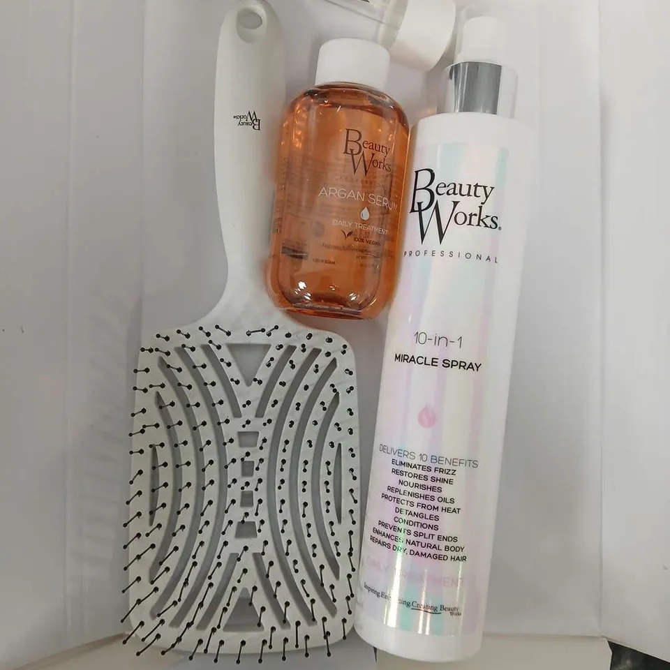 BOXED BEAUTY WORKS 10-IN-1 MIRACLE SPRAY X ARGAN SERUM GIFT SET  RRP £28.99