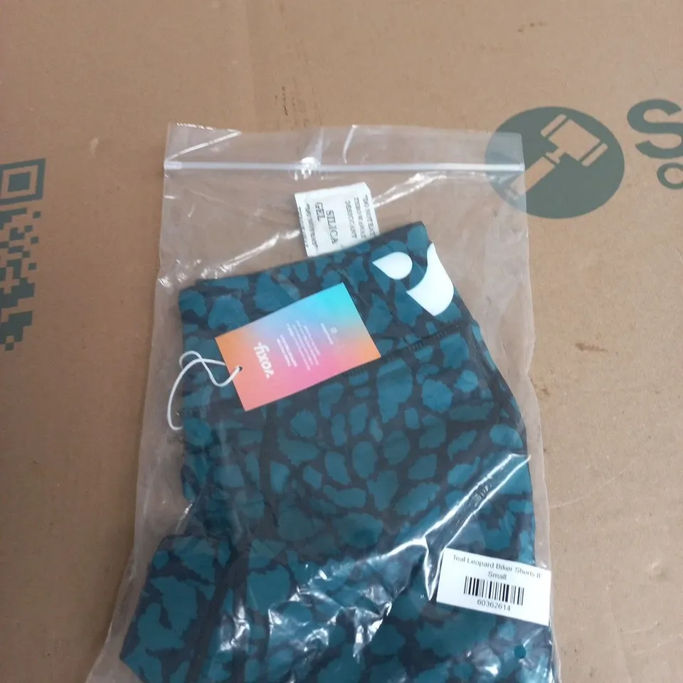 VOXY TEAL LEOPARD BIKER SHORTS – UK 8 (SMALL)