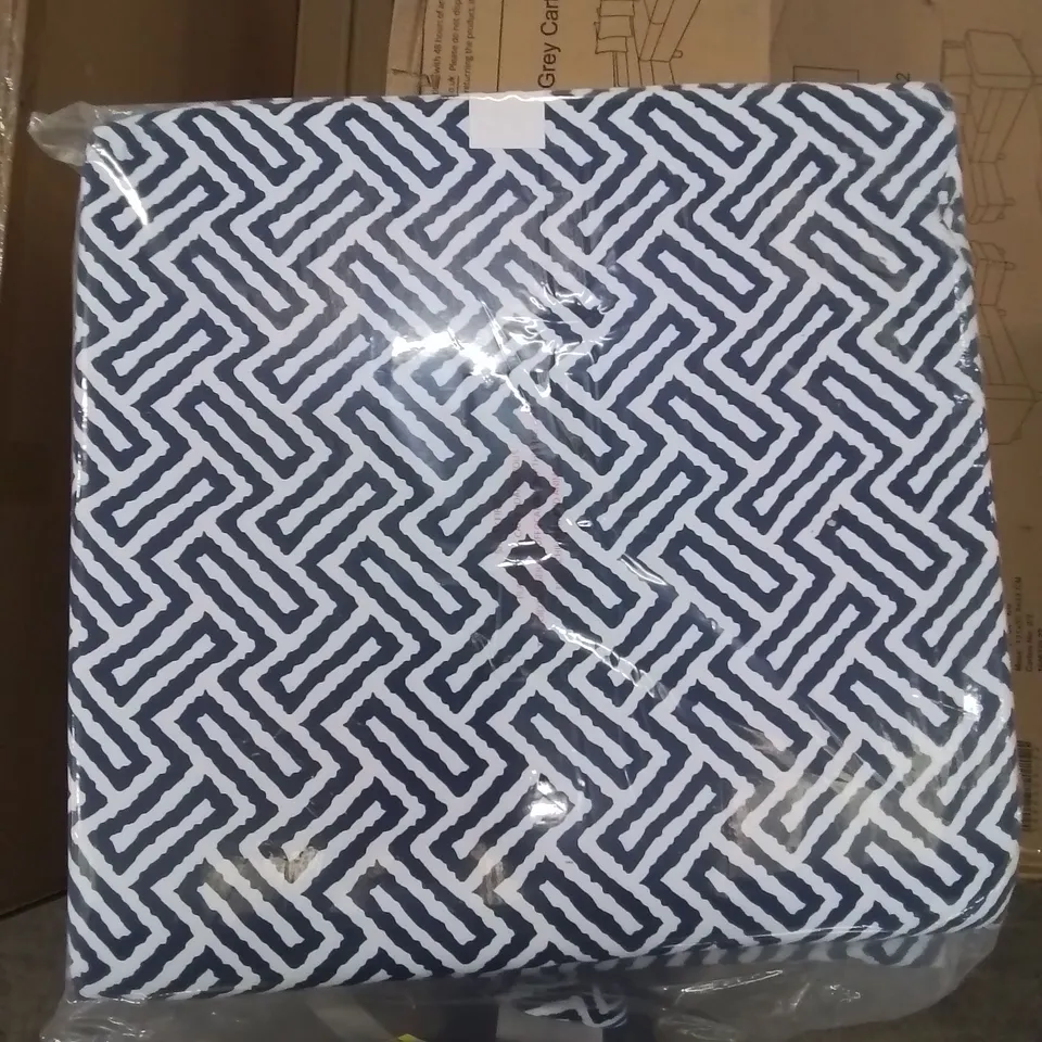 STAMPER GARDEN SEAT BACK CUSHION IN BLUE AND WHITE PATTERN 