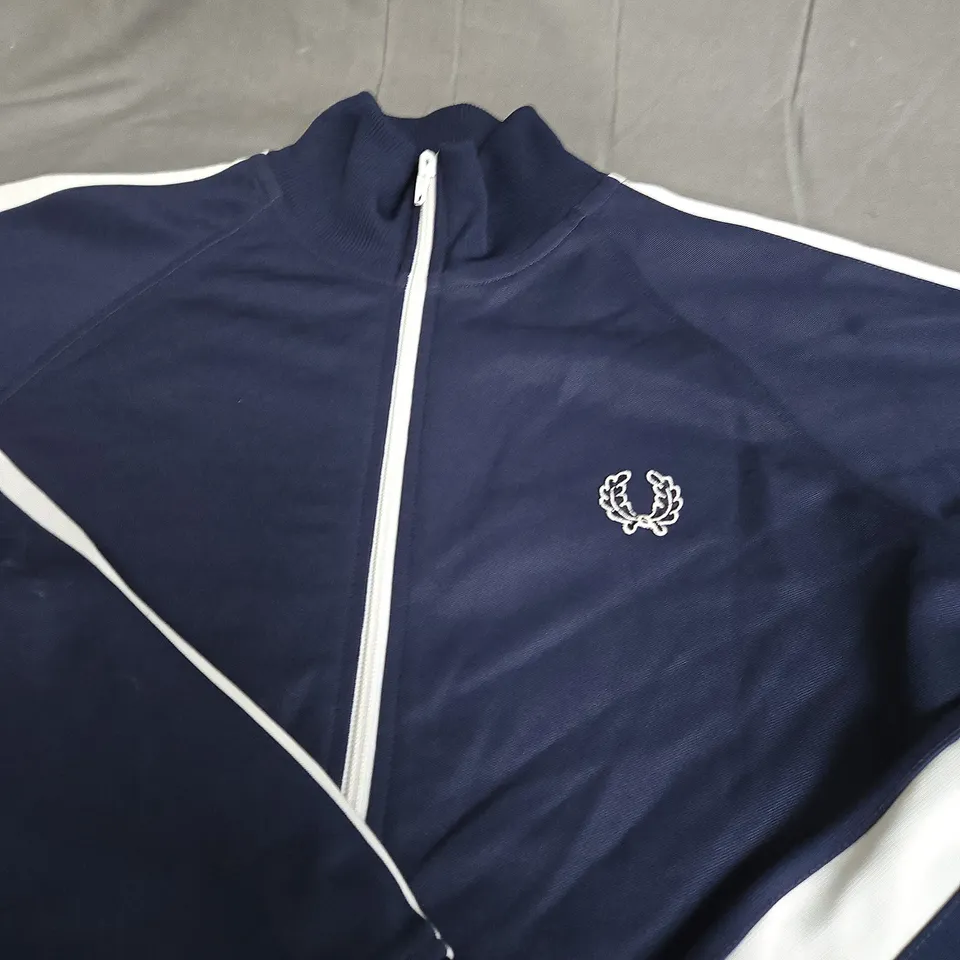 FRED PERRY FULL ZIP JACKET SIZE XL