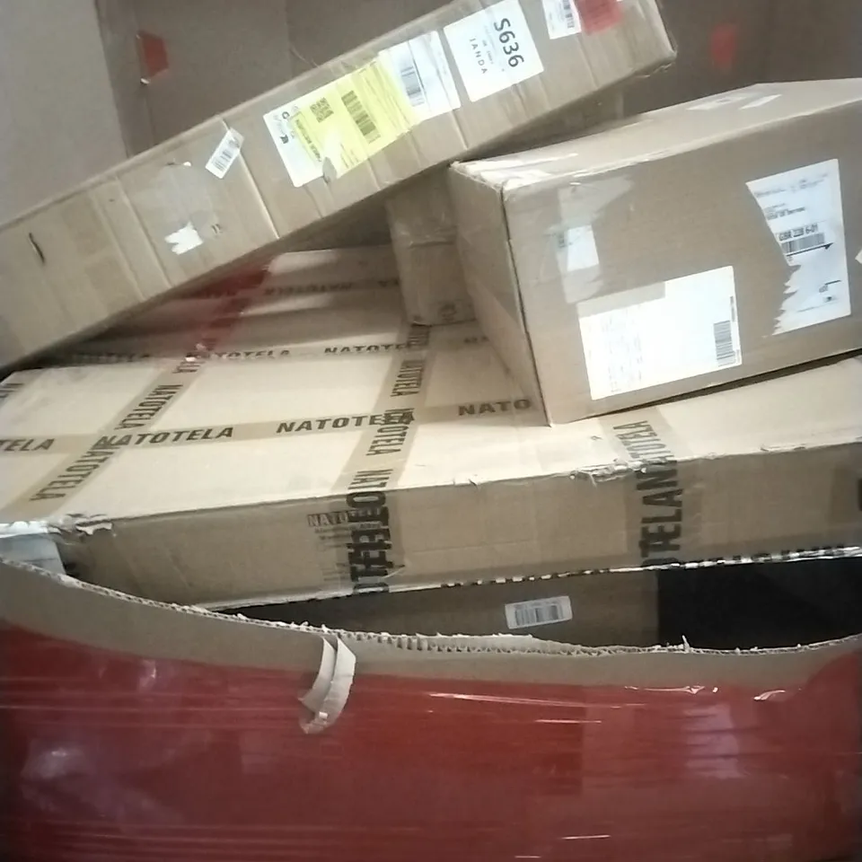 A PALLET CONTAINING ASSORTED HOUSEHOLD GOODS AND PRODUCTS TO INCLUDE; PILATES REFORMER SET, MIRROR, BOXED FURNITURE ETC
