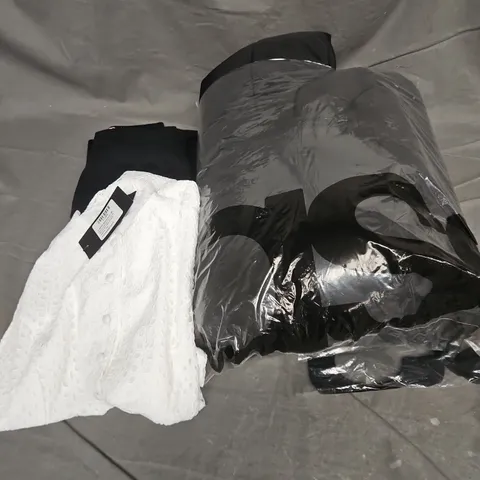 BOX OF APPROXIMATELY 20 ASSORTED CLOTHING ITEMS TO INCLUDE DRESS, JACKET, LEGGINGS, ETC