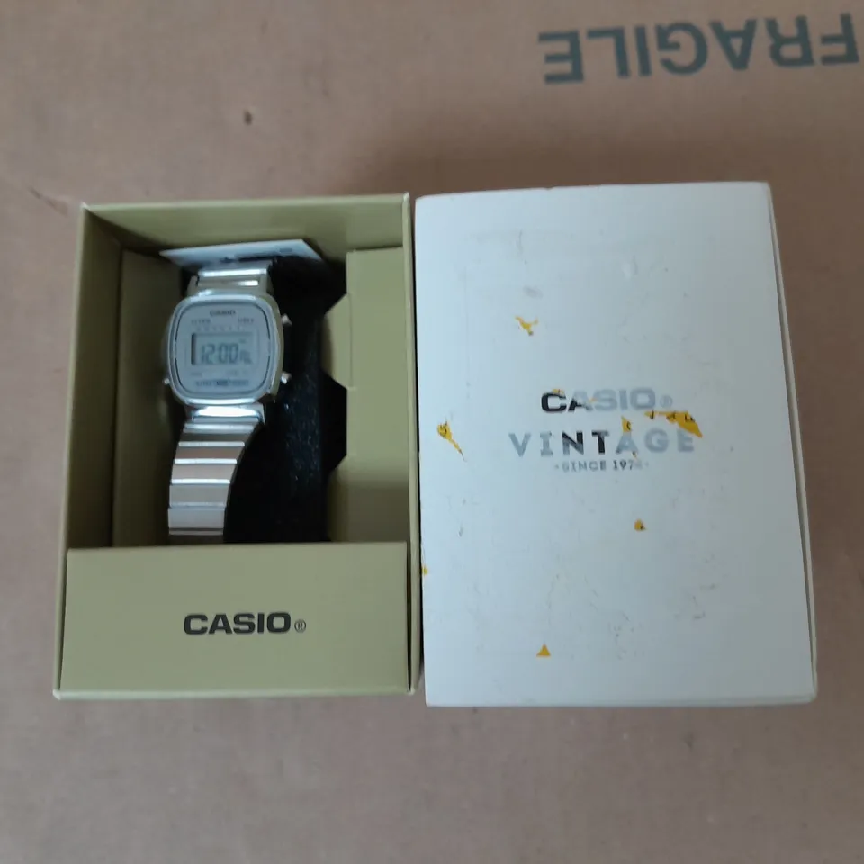 BOXED CASIO VINTAGE WATCH 