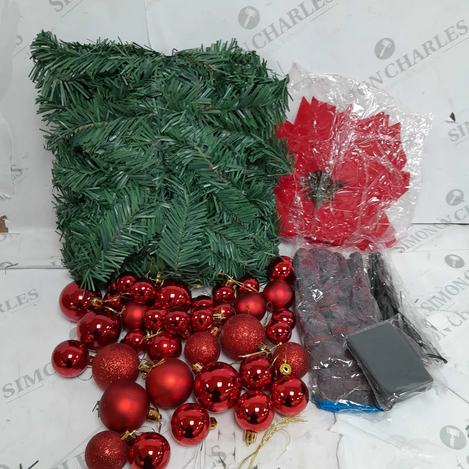 DECORATIVE FLORAL CHRISTMAS GARLAND