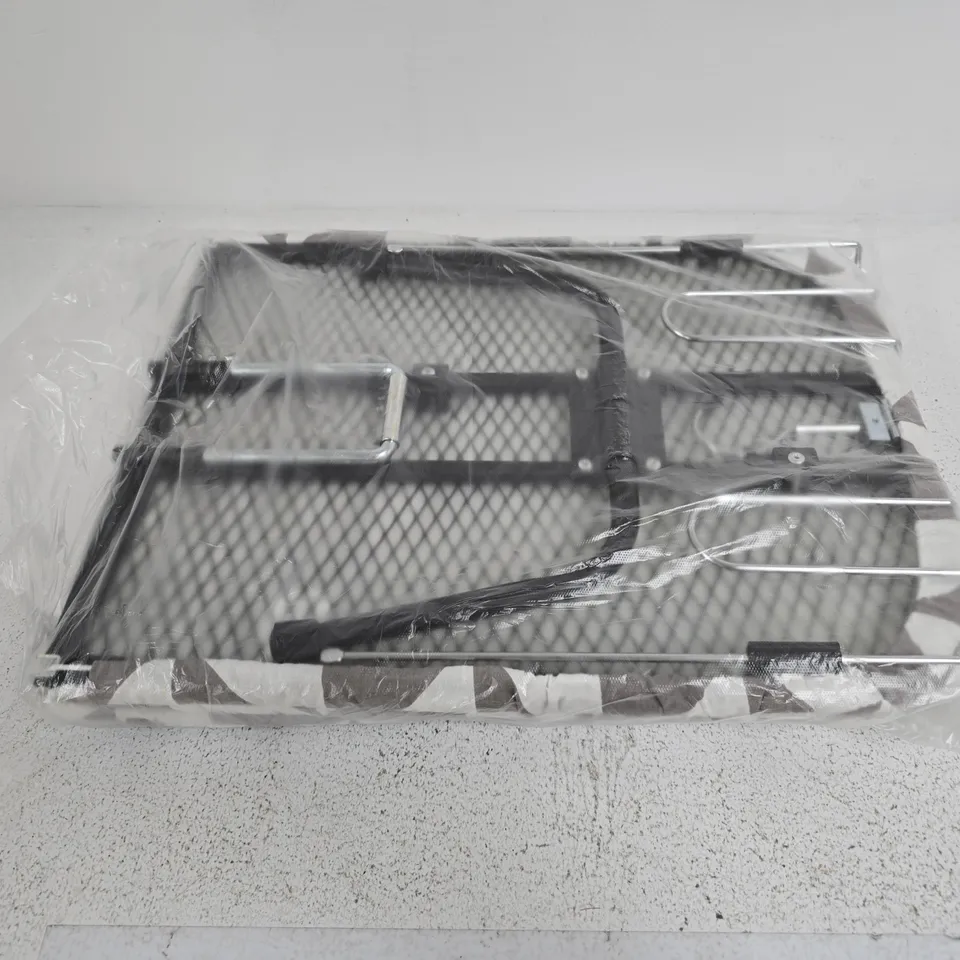 FOLDABLE IRONING BOARD WITH IRON REST