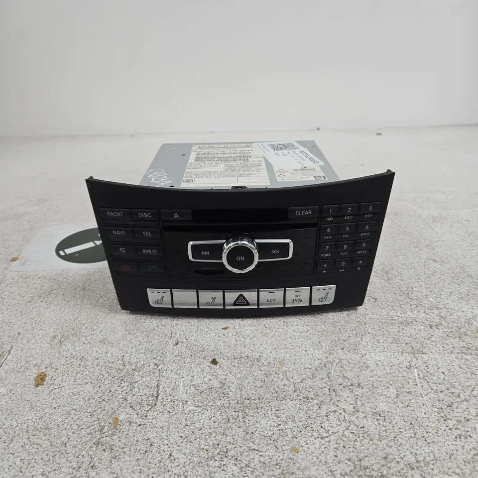 MERCEDES-BENZ HEAD UNIT HIGH ECE SINGLE – W212 (2014)