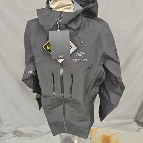 ARC'TERYX GORE-TEX JACKET IN BLACK SIZE L